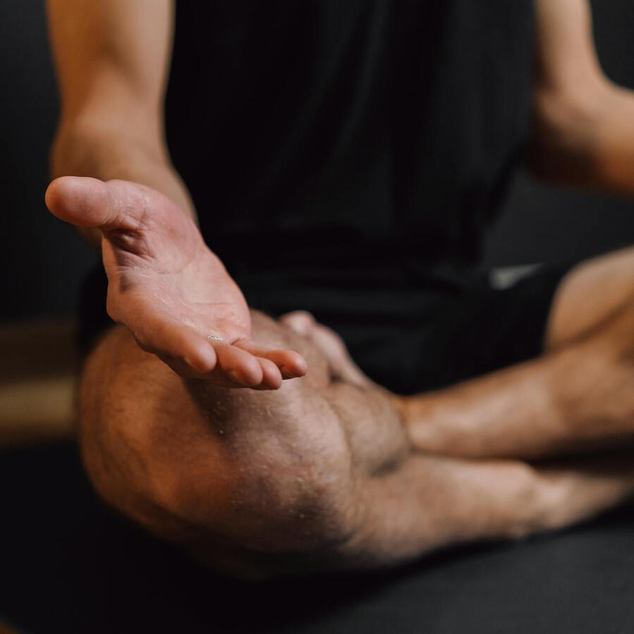 Elizabeth Eksteen Hatha yoga meditation