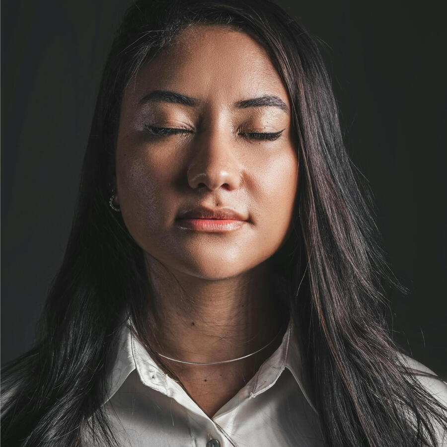 Elizabeth Eksteen Hatha yoga meditation